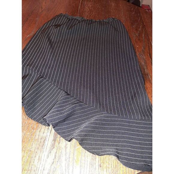 Small Umgee Black White Pin Stripe Ilregular Hem Elastic Waist Skirt Ruffle Hem - Picture 4 of 4